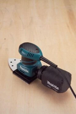 Makita BO4565K Vlakschuurmachine - 200 W - 112 X 190 Mm Schuuroppervlak -Makita || Merkloos || Stanley Verkoopwinkel 800x1200 76
