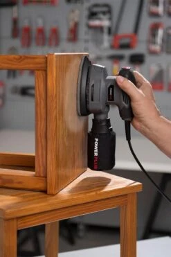 Powerplus POWE40020 Elektrische Schuurmachine - Handpalmschuurmachine - Multischuurschuurmachine - 140W - Incl. Stofopvangbox En 5x Schuurpapier -Makita || Merkloos || Stanley Verkoopwinkel 800x1200 78