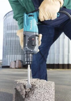 Makita BITFIX HR2470 Boorhamer - 780 W - 2.7 J 21 Makita BITFIX HR2470 Boorhamer - 780 W - 2.7 J -Makita || Merkloos || Stanley Verkoopwinkel 843x1200 7