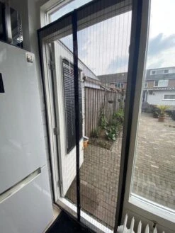 JEAS® - Magnetisch Vliegengordijn - 210 X 90cm - Hordeur - Deurgordijn -Makita || Merkloos || Stanley Verkoopwinkel 900x1200 91