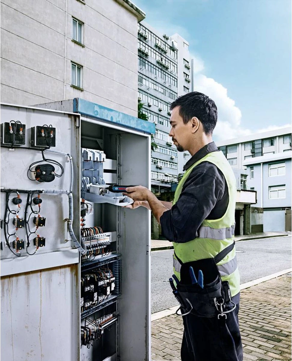 Bosch Professional Go Schroefmachine - 3.6V Accu - 5Nm - 1/4" - Incl. 25-delige Bitset In Koffer 5 Bosch Professional Go Schroefmachine - 3.6V Accu - 5Nm - 1/4" - Incl. 25-delige Bitset In Koffer - Afbeelding 5